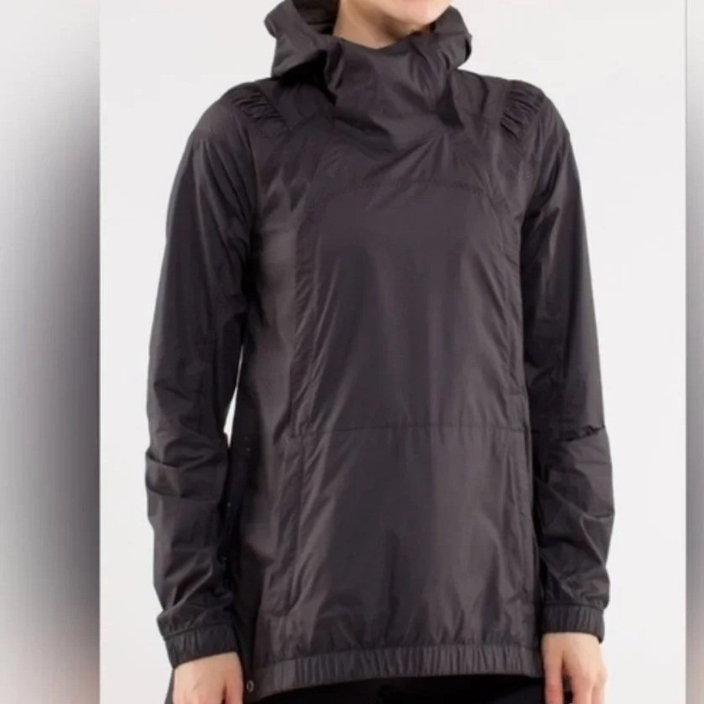 Lululemon Pack and Go Pullover Jacket Black 6 Water Resistant Hooded Adjustable